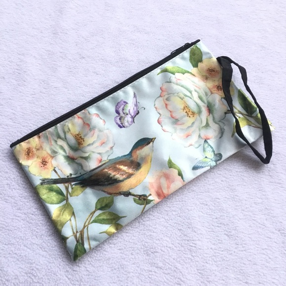 Handbags - 🆕 silky floral bird and butterfly wristlet